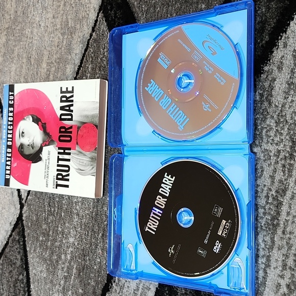 TRUTH OR DARE UNRATED DIRECTORS CUT BLU-RAY+ DVD HORROR MOVIE - Picture 5 of 7